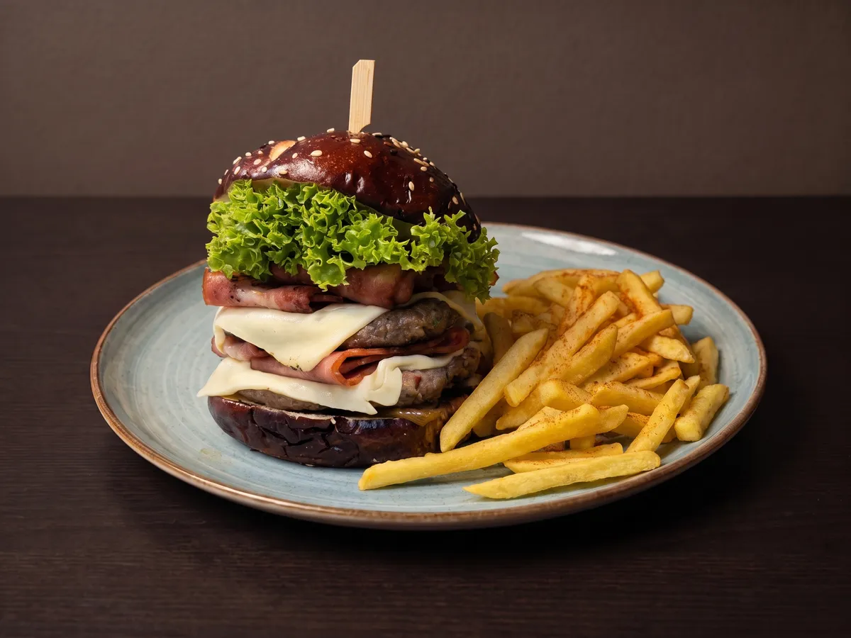 Doble Carne · Hamburguesas en La Pizzería Fast Food, Girón
