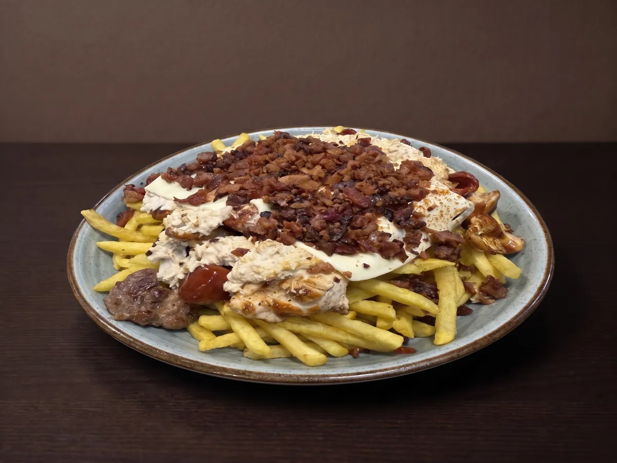 Crazy Fries De La Casa · Papas locas y Salchipapas en La Pizzería Fast Food, Girón